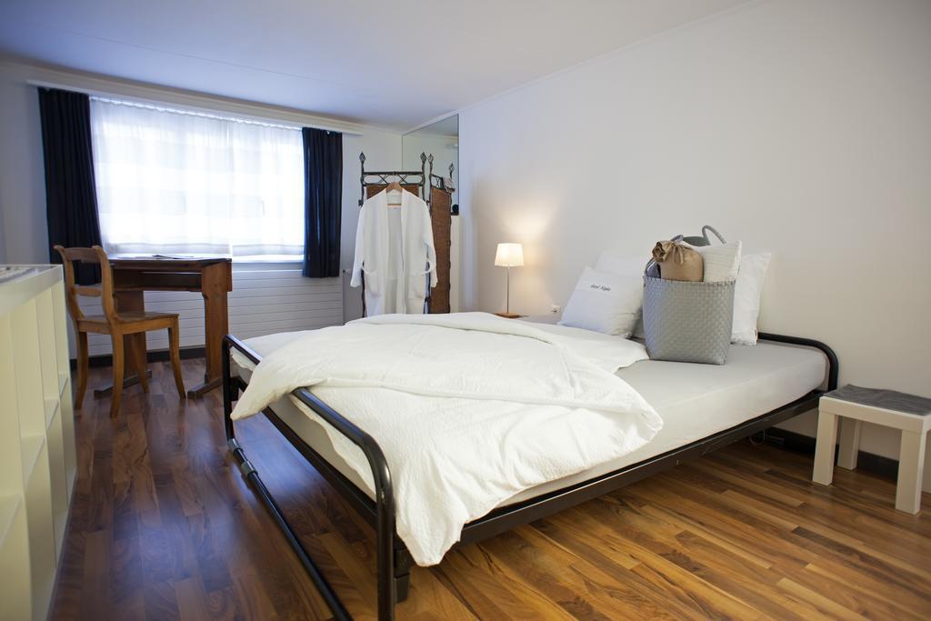 B&B Haus Zur Krone Oberriet Oda fotoğraf